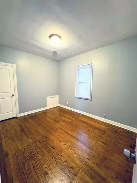 Bedroom - 7535 W 58th Pl, Summit, IL 60501 photo 2 of 6