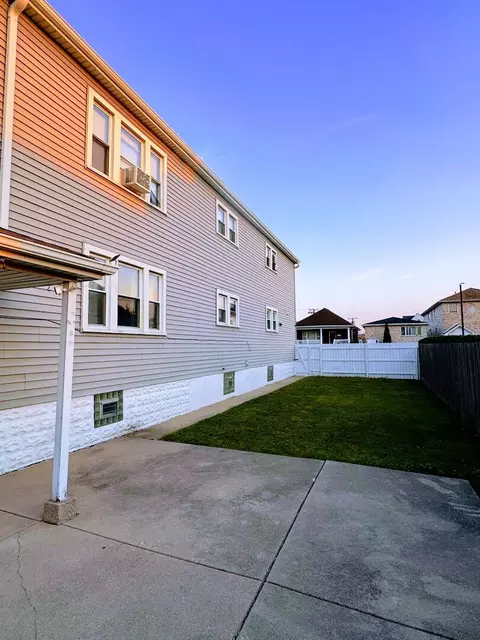 Exterior - 7535 W 58th Pl, Summit, IL 60501 photo 3 of 6