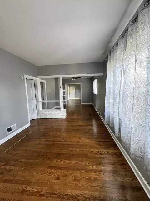 Living - 7535 W 58th Pl, Summit, IL 60501 photo 2 of 5