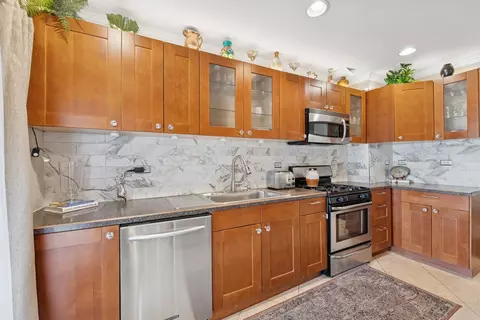 2727 N Artesian Ave, Chicago, IL 60647 photo 7