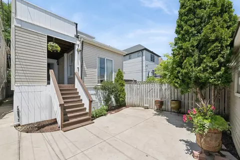 2727 N Artesian Ave, Chicago, IL 60647 photo 28