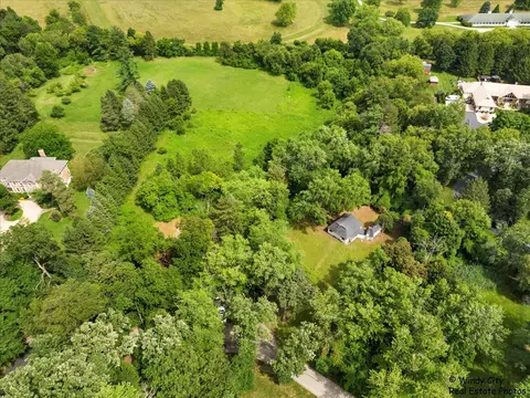 80 Ridgecroft Ln # A, Barrington Hills, IL 60010