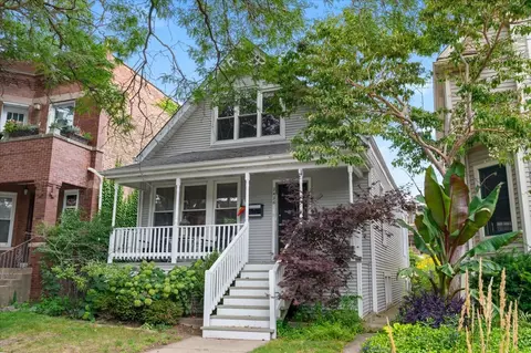 2426 W Winona St, Chicago, IL 60625