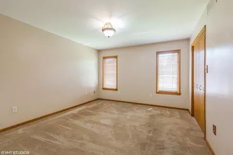 1440 Brandywine Dr, Munster, IN 46321 photo 9