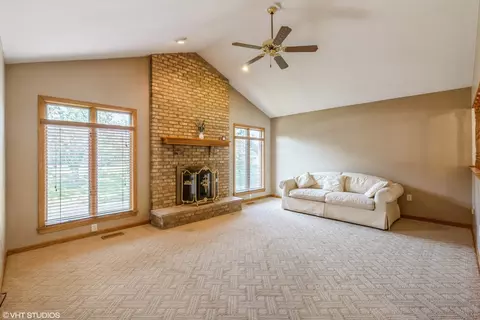 1440 Brandywine Dr, Munster, IN 46321 photo 6