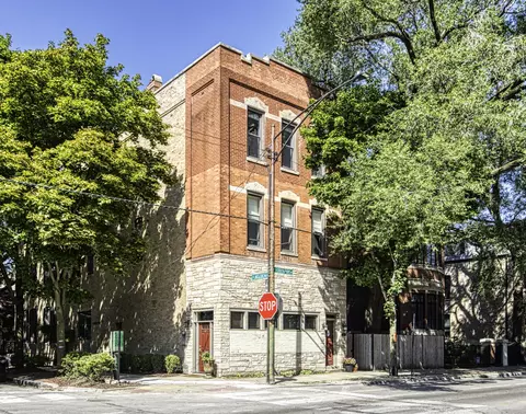 2300 N Southport Ave #3F, Chicago, IL 60614