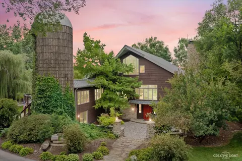 51 Chippewa Dr, Oswego, IL 60543