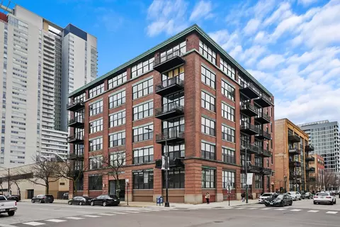 817 W Washington Blvd #507, Chicago, IL 60607