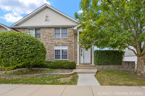 475 N Charles St, Cortland, IL 60112