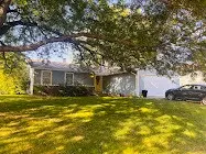 215 Ridgewood Dr, Woodstock, IL 60098
