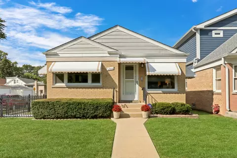 4858 W Strong St, Chicago, IL 60630