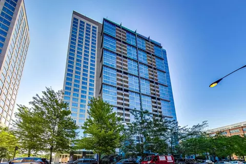 1901 S Calumet Ave #2301, Chicago, IL 60616