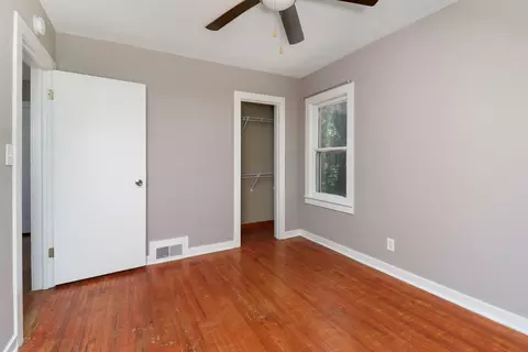 Bedroom - 406 E Sycamore St, Normal, IL 61761 photo 4 of 6