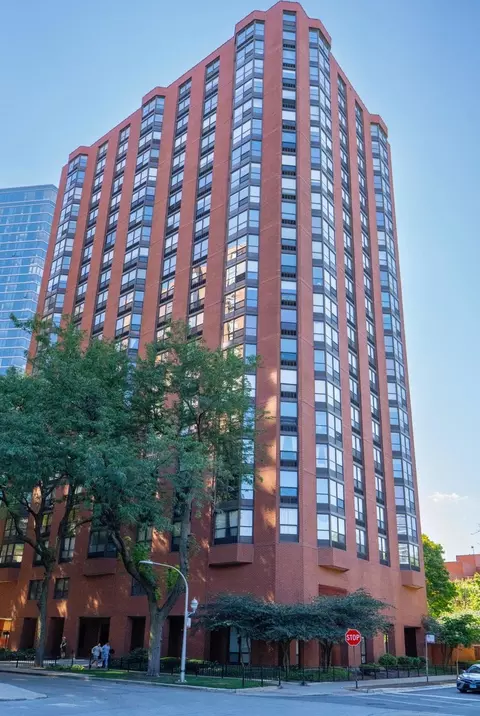 901 S Plymouth Ct #1401, Chicago, IL 60605