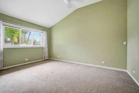 514 S 4th Ave, Des Plaines, IL 60016 photo 14