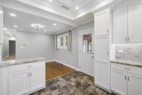514 S 4th Ave, Des Plaines, IL 60016 photo 9