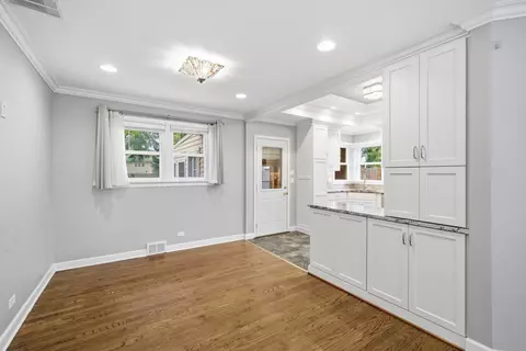 514 S 4th Ave, Des Plaines, IL 60016 photo 7
