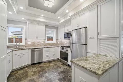 514 S 4th Ave, Des Plaines, IL 60016 photo 5