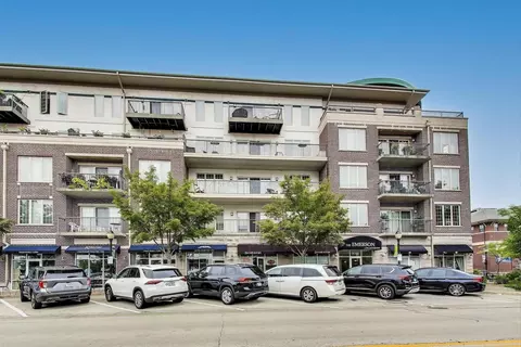 100 S Emerson St #415, Mount Prospect, IL 60056