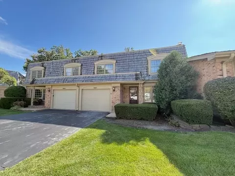 19 W147 Avenue Royal, Oak Brook, IL 60523