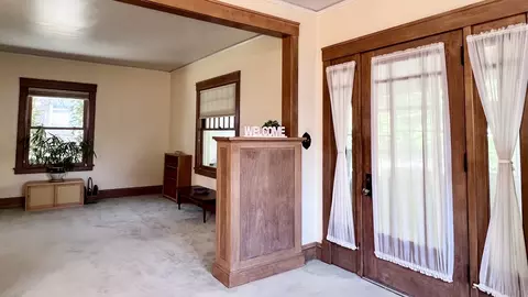 Entry Way - 413 Phoenix Ave, Bloomington, IL 61701 photo 5 of 7