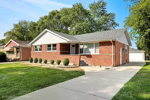 16348 Dobson Ave, South Holland, IL 60473