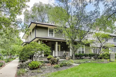 623 Judson Ave, Evanston, IL 60202 photo 2