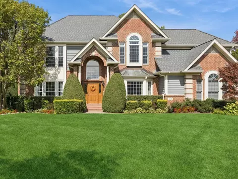 412 Cherry Creek Ln, Prospect Heights, IL 60070