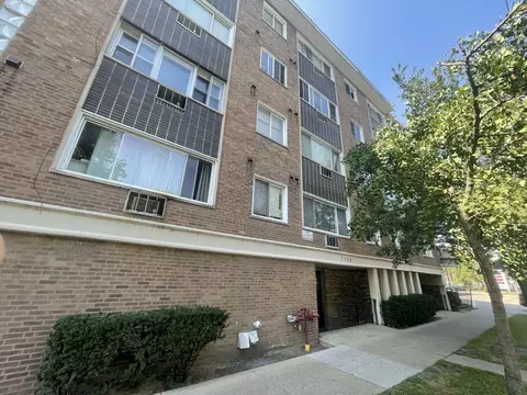 7120 N Sheridan Rd #218, Chicago, IL 60626