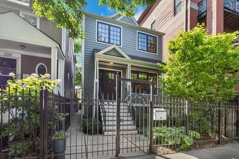 2321 W Montrose Ave, Chicago, IL 60618