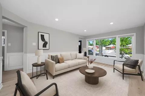 Living - 62 E 144th St, Riverdale, IL 60827 photo 3 of 7