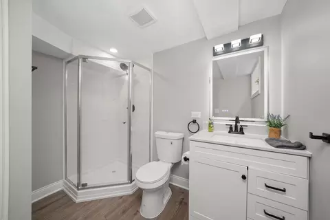 Bath - 62 E 144th St, Riverdale, IL 60827 photo 2 of 2
