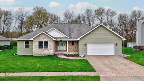 1415 Shaws Ln, Ottawa, IL 61350