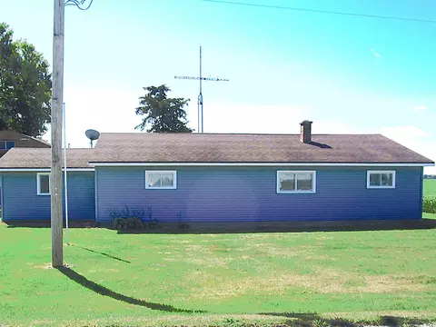 1713 Nauman Rd, Amboy, IL 61310