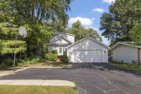 410 Chicago Ave, Clarendon Hills, IL 60514