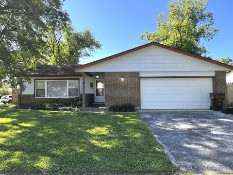 939 Coach Rd, Homewood, IL 60430