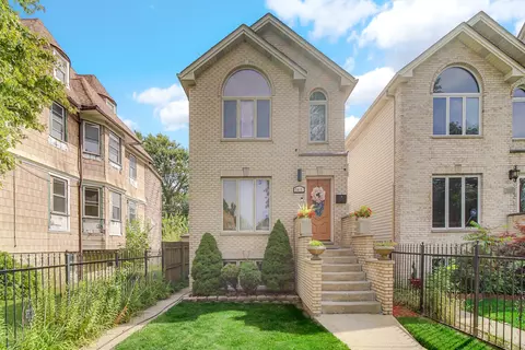 7015 S Indiana Ave, Chicago, IL 60637