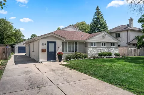 839 Meadowlark Ln, Glenview, IL 60025