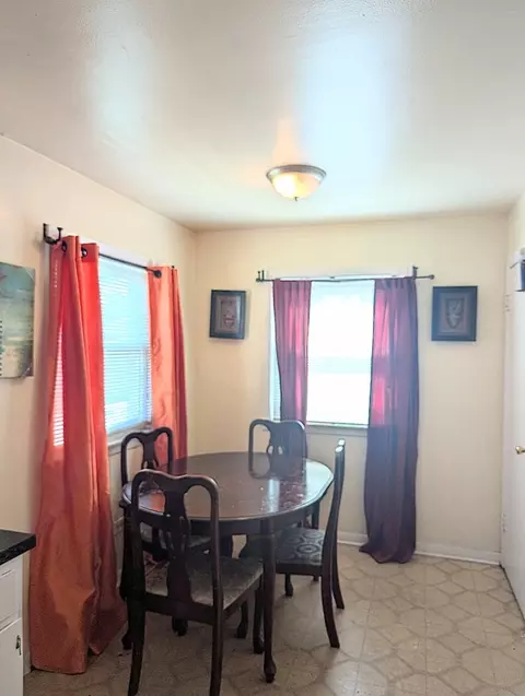 Dining - 549 E 103rd Pl, Chicago, IL 60628 photo 1 of 1