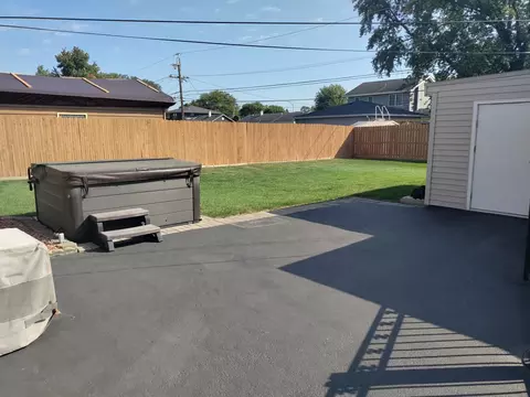 8741 S Cranbrook Ln, Bridgeview, IL 60455 photo 30