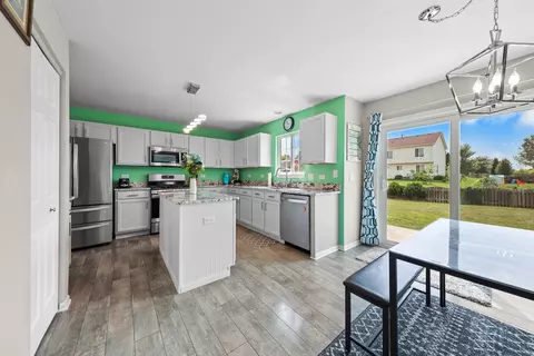 Kitchen - 1468 Sedge Pass, Minooka, IL 60447 photo 1 of 3