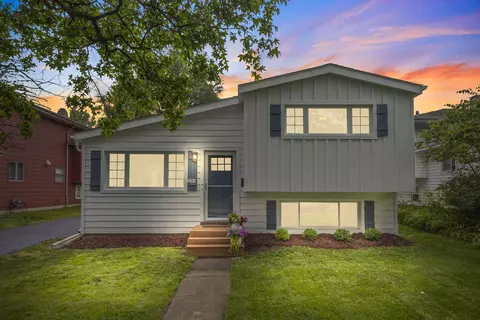 5244 Benton Ave, Downers Grove, IL 60515