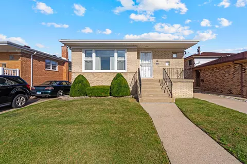 607 Hoxie Ave, Calumet City, IL 60409