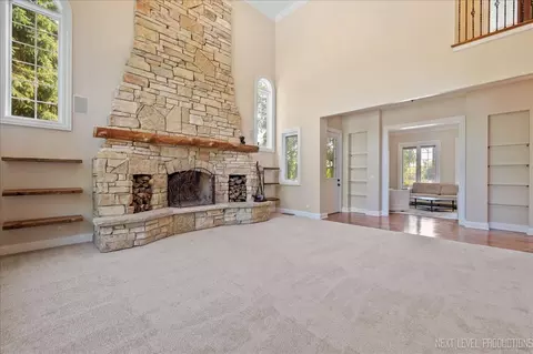 Living - 30 W260 White Oak Ln, Wayne, IL 60184 photo 3 of 6