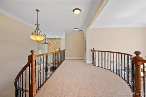 Entry Way - 30 W260 White Oak Ln, Wayne, IL 60184 photo 3 of 4