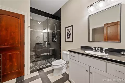 Bath - 30 W260 White Oak Ln, Wayne, IL 60184 photo 6 of 6