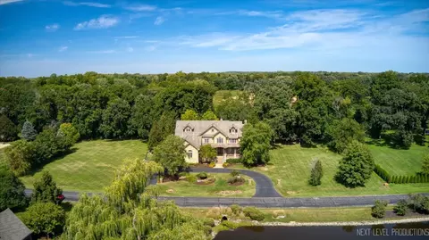 View/Area - 30 W260 White Oak Ln, Wayne, IL 60184 photo 2 of 16
