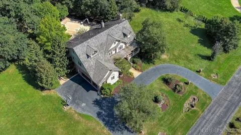 View/Area - 30 W260 White Oak Ln, Wayne, IL 60184 photo 3 of 16