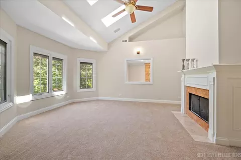 Living - 30 W260 White Oak Ln, Wayne, IL 60184 photo 5 of 6