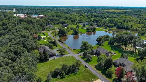 View/Area - 30 W260 White Oak Ln, Wayne, IL 60184 photo 13 of 16